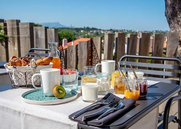 Etxea_&_co Bed & Breakfast Bidart